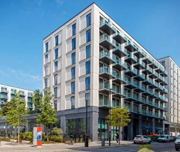 2 Bedroom Flat To Rent In Caravel House, Regalia Close, Royal Wharf, Silvertown, London, E16