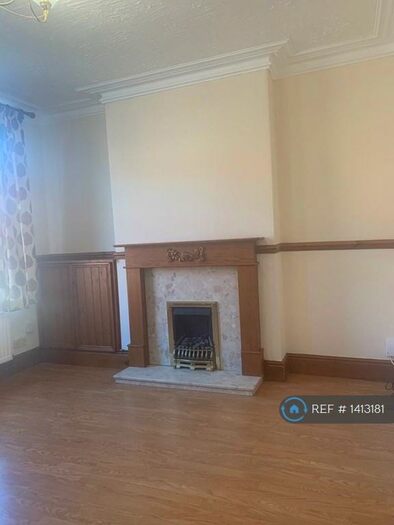2 Bedroom End Of Terrace House To Rent In Park Road, Ilkeston, DE7