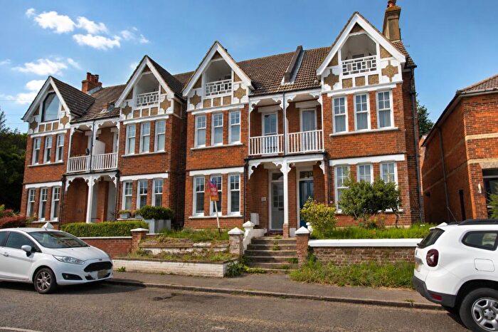 4 Bedroom Terraced House For Sale In Blackhouse Hill, Hythe, Kent, CT21