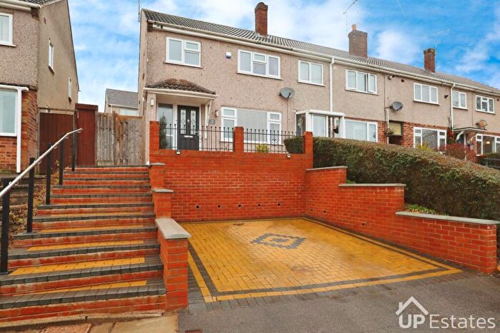 3 Bedroom End Of Terrace House For Sale In Chenies Close, Coventry, CV5