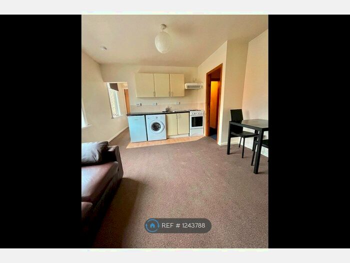 1 Bedroom Flat To Rent In Victoria Park Avenue, Leeds LS13