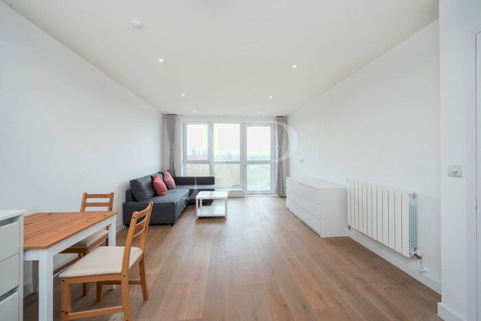 1 Bedroom Flat To Rent In Maltby House, Ottley Drive, London, SE3