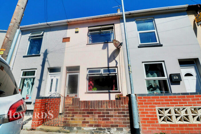 3 Bedroom Terraced House For Sale In Norwich Road, Lowestoft, NR32