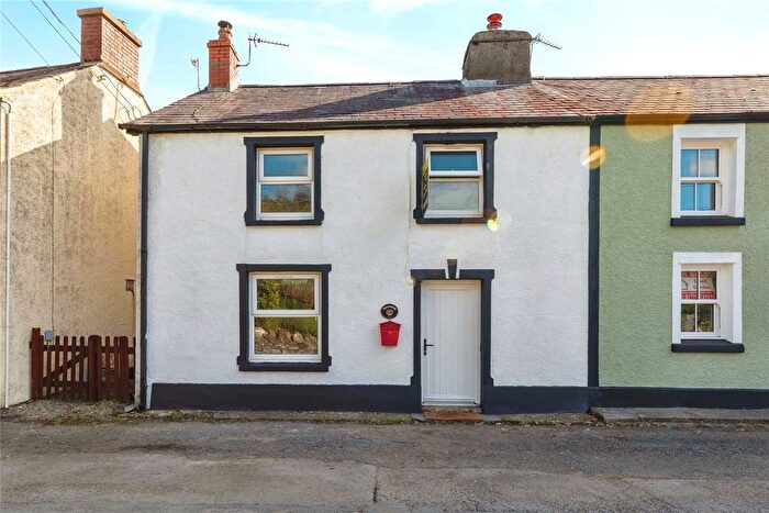 2 Bedroom End Terrace House For Sale In Llanfynydd, Carmarthen, Carmarthenshire, SA32