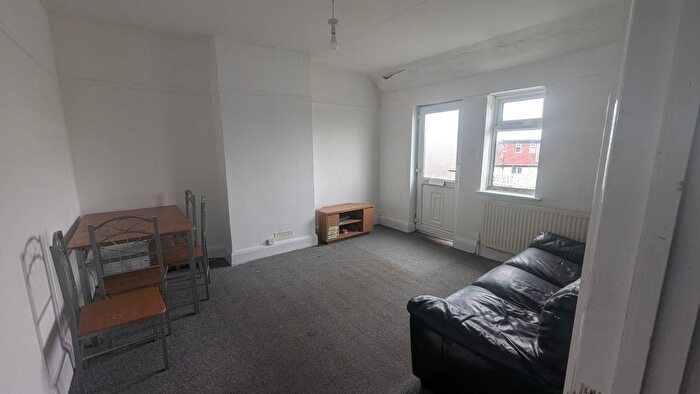 1 Bedroom Flat To Rent In Green Lane, Dagenham, RM8