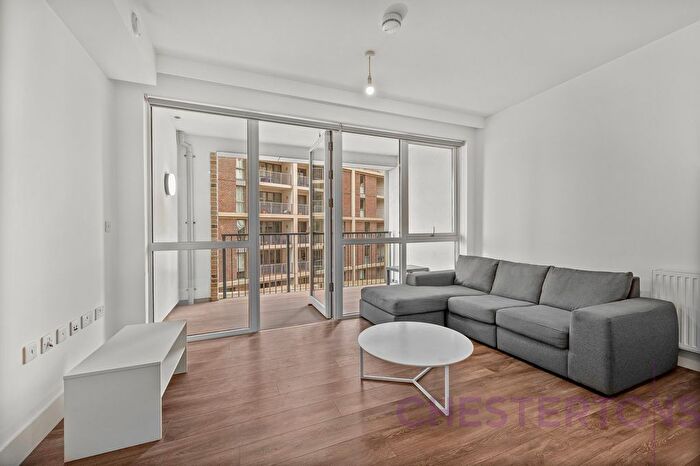 2 Bedroom Property To Rent In Silvertown Way, Canary Wharf, E16