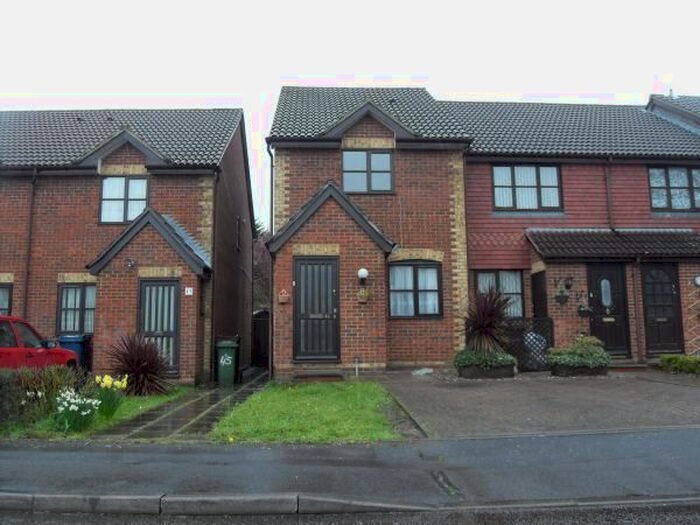 2 Bedroom End Of Terrace House To Rent In Northolt, Middlesex, UB5