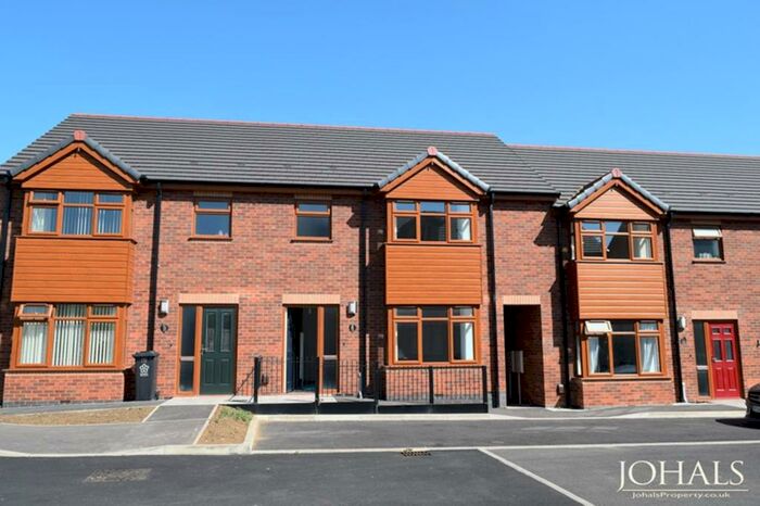 3 Bedroom Terraced House To Rent In Tilia Close, Leicester, LE5