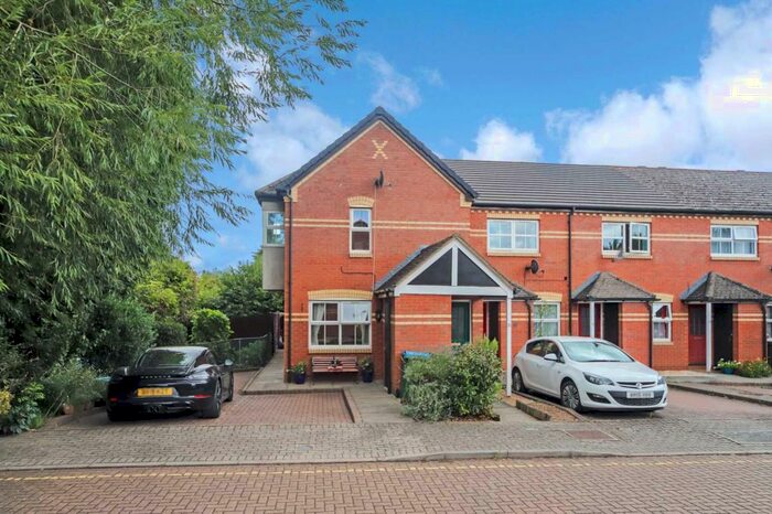 1 Bedroom Maisonette To Rent In Old Brewery Close, Aylesbury, HP21