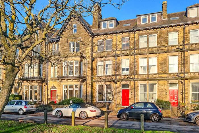 2 Bedroom Apartment For Sale In Granby Road, - Granby Road, HG1