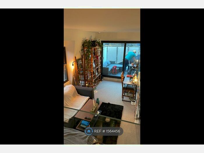 1 Bedroom Flat To Rent In Bickley Street, London, SW17