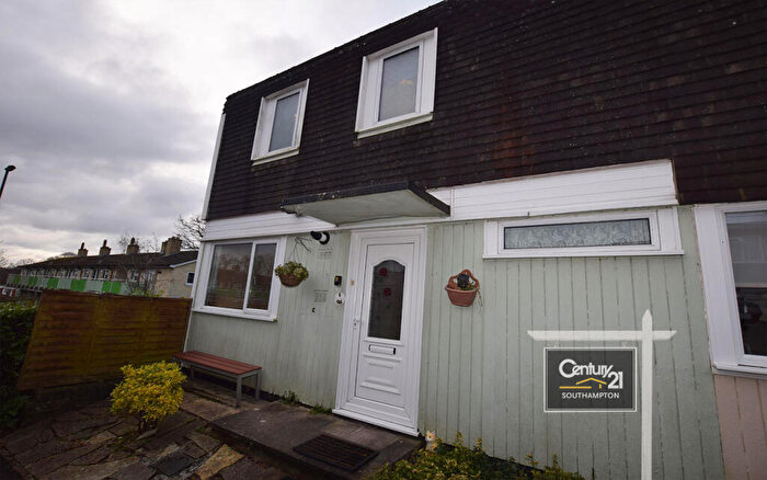 2 Bedroom End Of Terrace House To Rent In |Ref: |, Falaise Close, Southampton, SO16