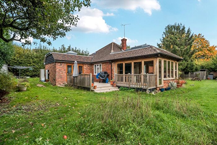 3 Bedroom Detached Bungalow For Sale In Pump Lane North, Marlow, SL7