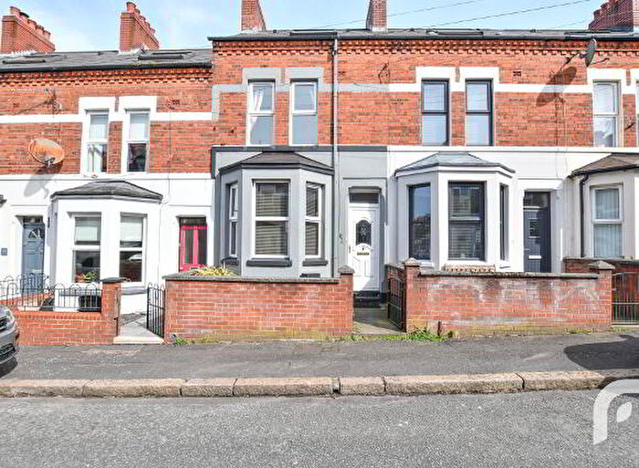 3 Bedroom Terrace House For Sale In Cheviot Avenue, Belfast, BT4