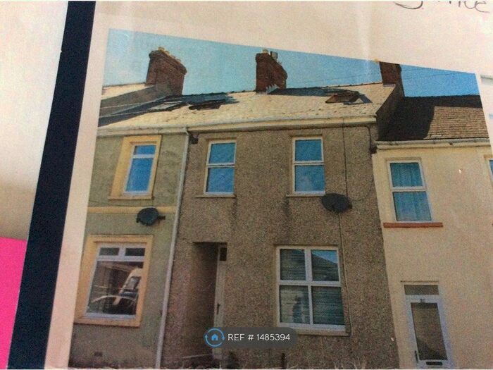 3 Bedroom Terraced House To Rent In Gwili Road, Hakin, Milford Haven, SA73