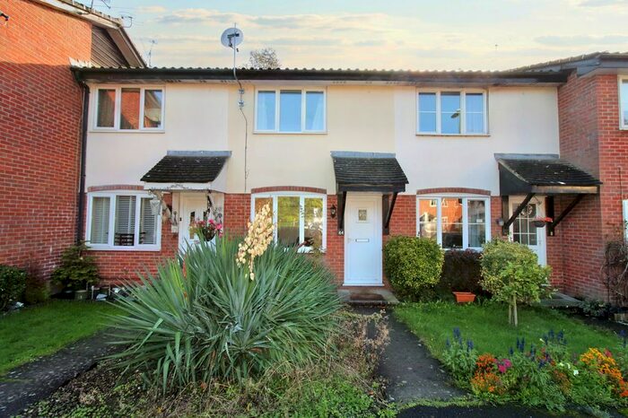 2 Bedroom Terraced House To Rent In Nightingale Close, Farnborough, Hampshire, GU14