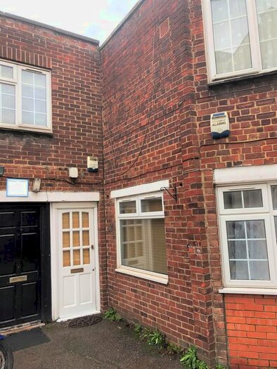 1 Bedroom Flat To Rent In Station Road, Hendon, London NW4