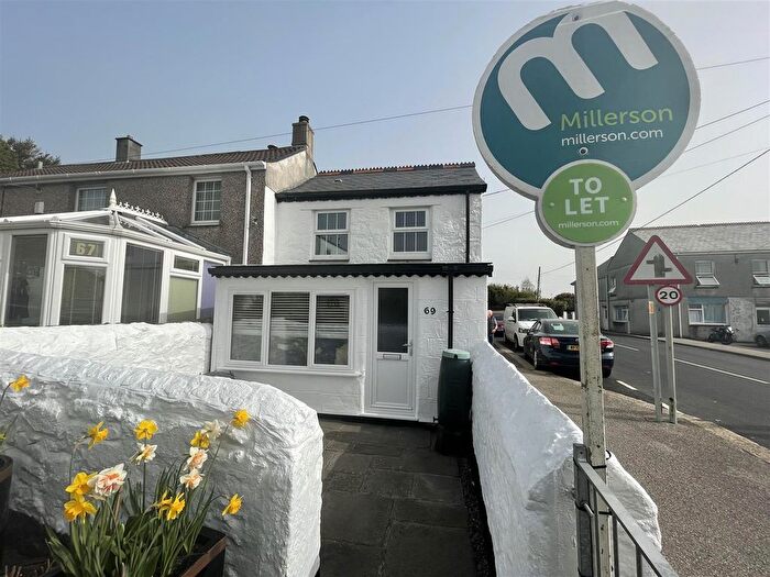 2 Bedroom Cottage To Rent In St Austell, Cornwall, PL25