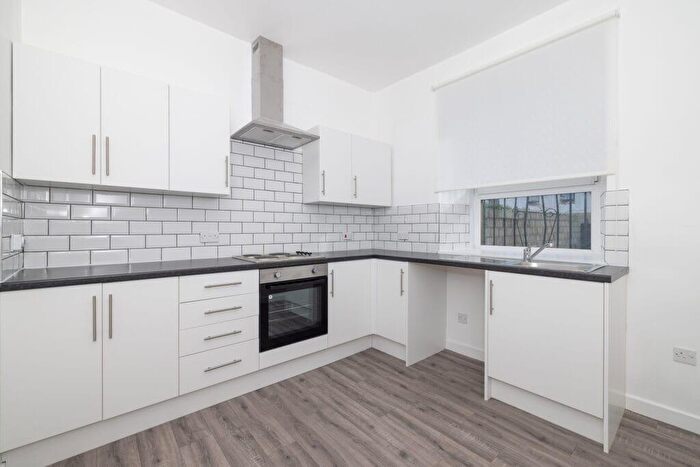 1 Bedroom Flat To Rent In Lorimer Street, Dundee, DD3