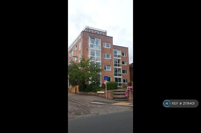 2 Bedroom Penthouse To Rent In Buckingham Court, Southampton, SO17