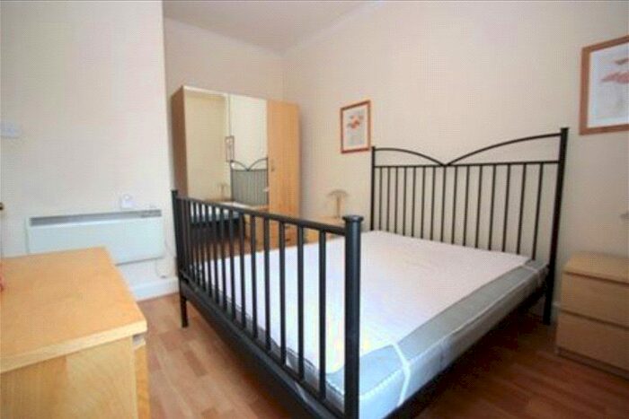 1 Bedroom Flat To Rent In Springvalley Terrace, Morningside, Edinburgh, EH10