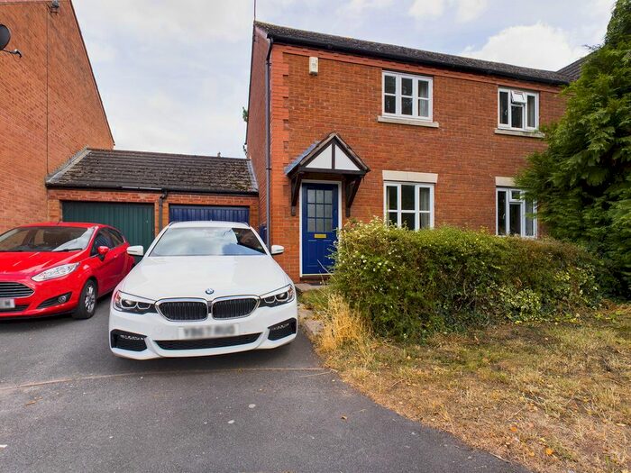 2 Bedroom Property To Rent In Oaklands Close, Upton Upon Severn, Worcestershire, WR8