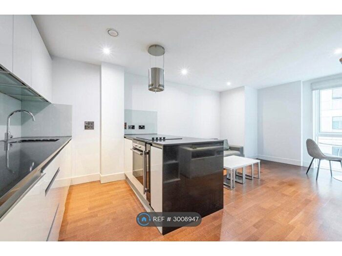 1 Bedroom Flat To Rent In Aldgate East Station, London, E1