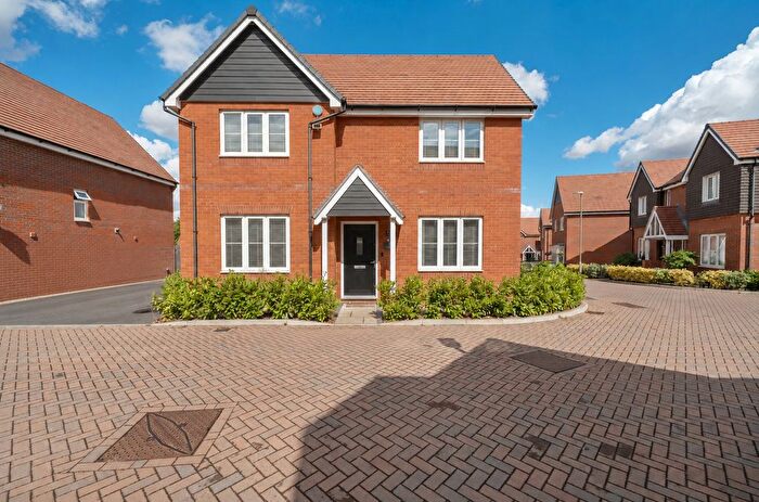4 Bedroom Detached House For Sale In St. Andrews Road, Botley, Southampton, Hampshire, SO32
