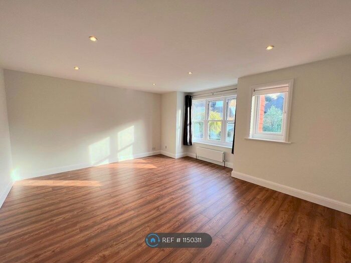 1 Bedroom Flat To Rent In Rofant Road, Northwood, HA6