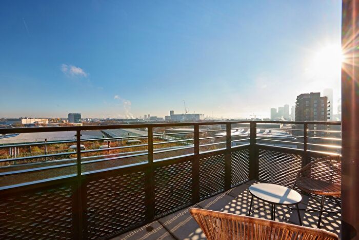 1 Bedroom Flat For Sale In The Restorey, Central Way, Park Royal, NW10