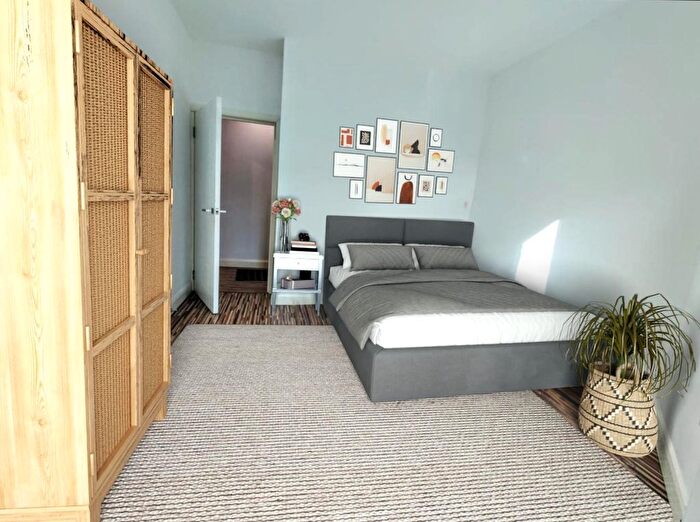 1 Bedroom Flat To Rent In Horn Lane, Acton, W3