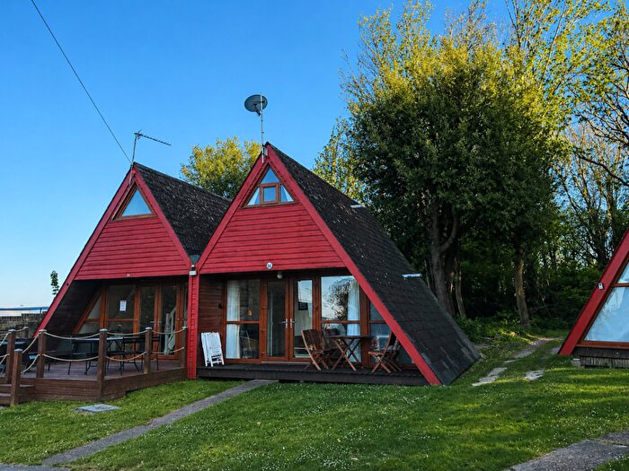 3 Bedroom Chalet For Sale In Kingsdown, Deal, CT14