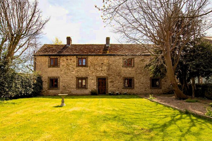 3 Bedroom Cottage For Sale In The Haining, Cleatlam, Darlington, DL2