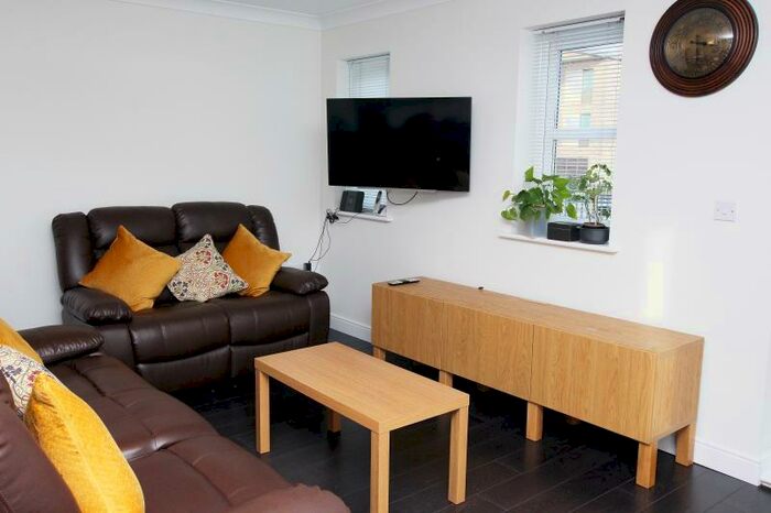 2 Bedroom Apartment To Rent In Riverview House, Viersen Platz, Peterborough, Cambridgeshire, PE1