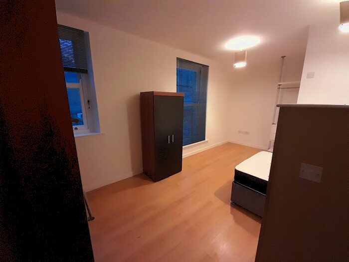 1 Bedroom Studio To Rent In Bath Street, Huddersfield, HD1