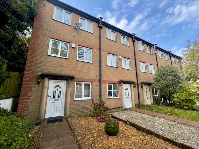 4 Bedroom End Of Terrace House To Rent In Queens Road, Bournemouth, Dorset, BH2