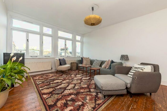 2 Bedroom Apartment To Rent In Redcliffe Gardens, SW10