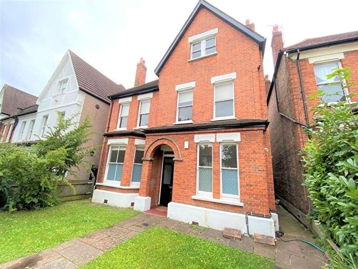 2 Bedroom Flat To Rent In B East Dulwich Grove, Dulwich, London, SE22