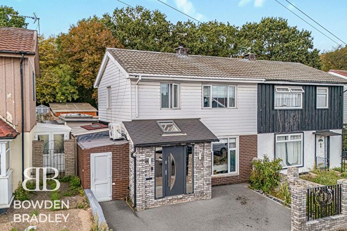 4 Bedroom Semi Detached House For Sale In Brocket Way, Chigwell, IG7