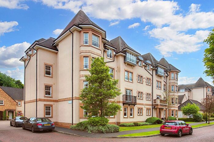 3 Bedroom Flat To Rent In Littlejohn Road, Edinburgh, EH10