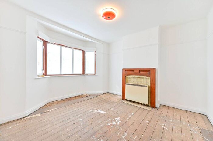 3 Bedroom Semi-Detached House For Sale In Oakington Manor Drive, Wembley, HA9