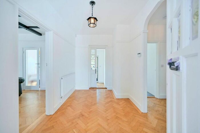 4 Bedroom Detached House To Rent In Firs Drive, Cranford, Hounslow, TW5