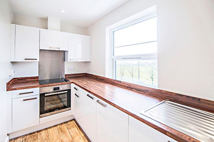 1 Bedroom Flat To Rent In Chapel Road, Foxhole, St. Austell, Cornwall, PL26