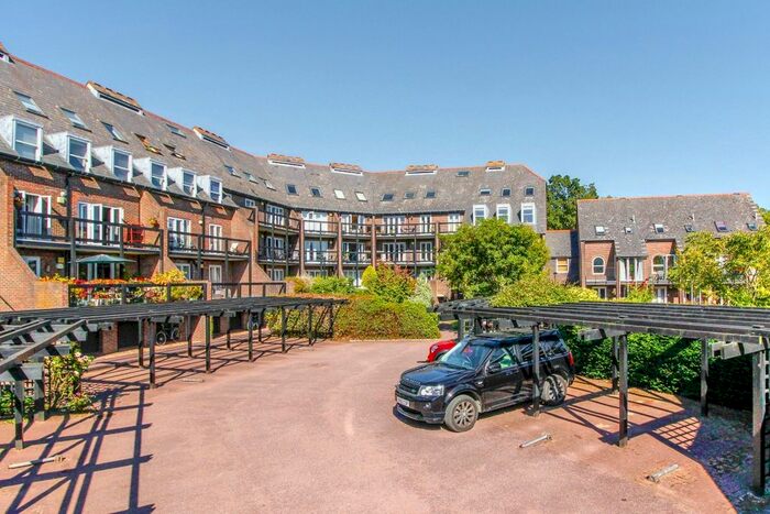 2 Bedroom Flat To Rent In Shirelake Close, Oxford, OX1