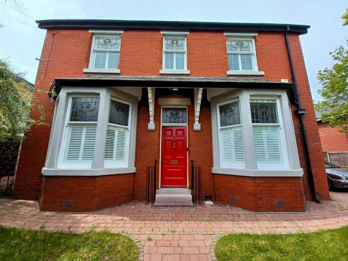 5 Bedroom Detached House To Rent In Hardhorn Road, Poulton-Le-Fylde, Lancashire, FY6