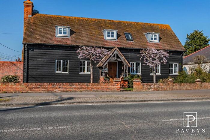 4 Bedroom Detached House For Sale In Walton Road, Kirby-Le-Soken, Frinton-On-Sea, CO13