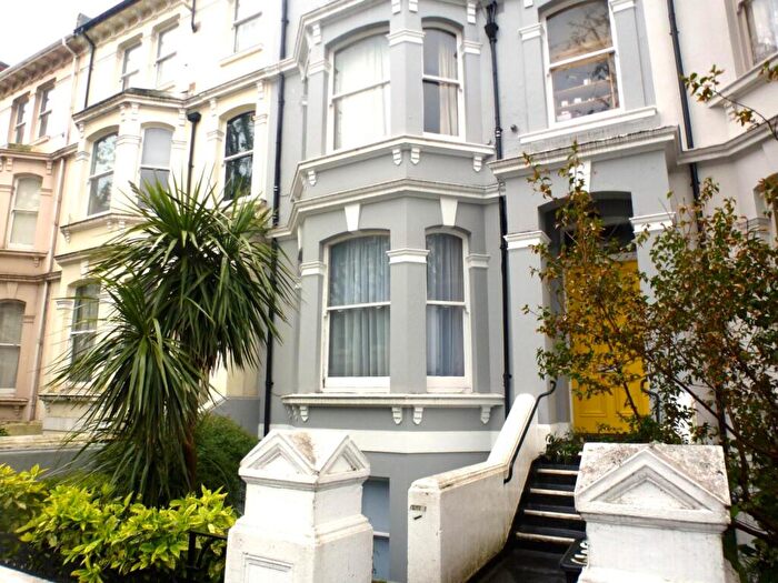 1 Bedroom Flat To Rent In St Aubyns, Hove, BN3