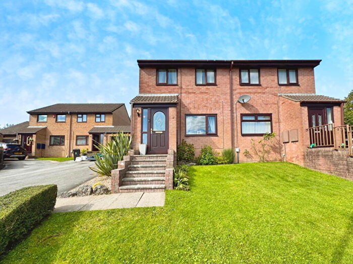 3 Bedroom Semi-Detached House For Sale In Woodland Row, Cwmavon, Port Talbot, SA12