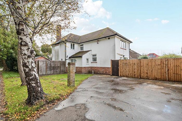 4 Bedroom Detached House For Sale In Pinehurst Park, Aldwick, Bognor Regis, PO21