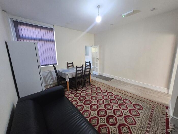 3 Bedroom House To Rent In Smart Street, Manchester, M12